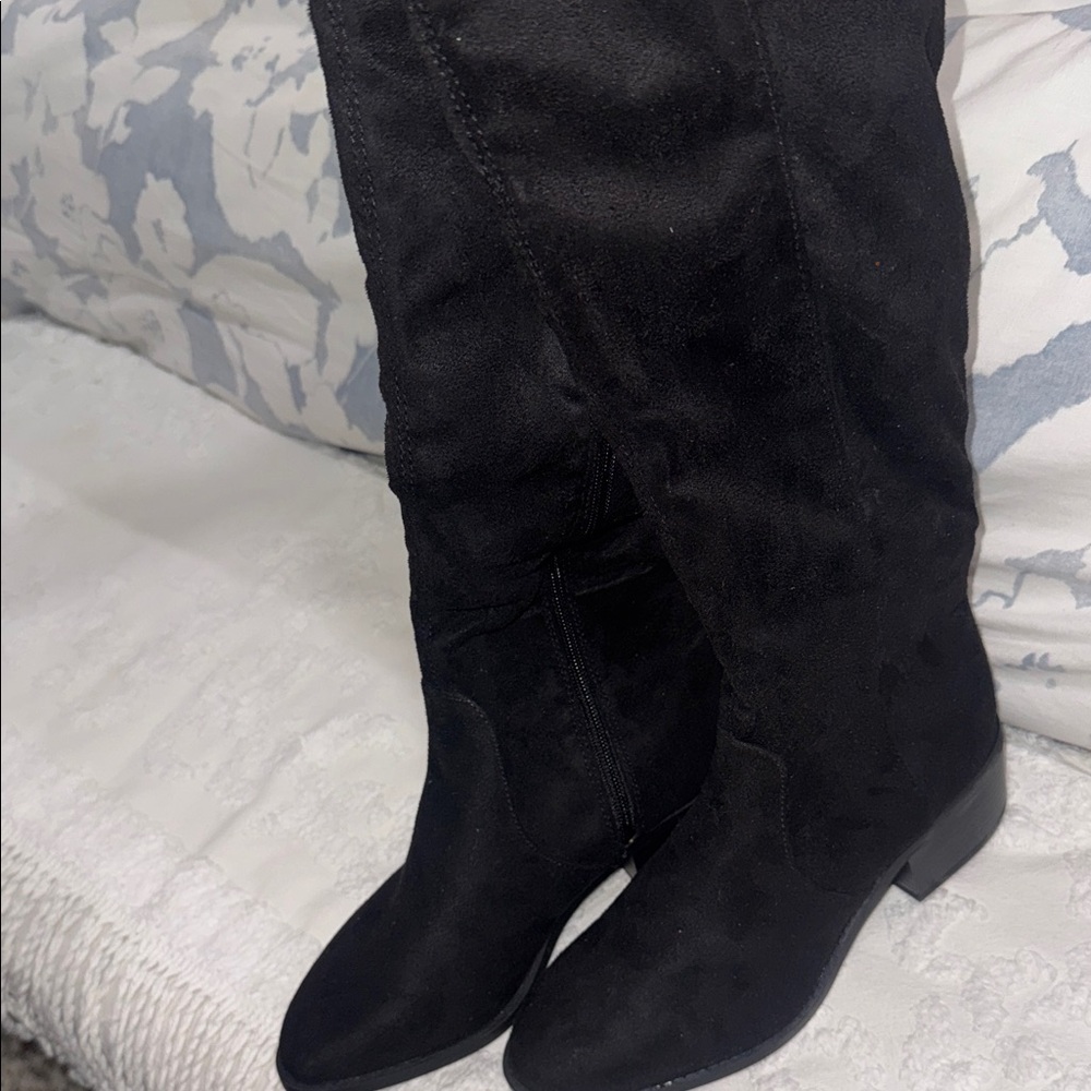 Express Black Suede Knee-High Women's Boots